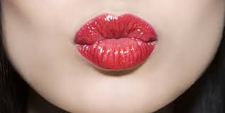 حجم دهنده لب هیالورونیک اسید kiss beauty lip pump حجم 5ml